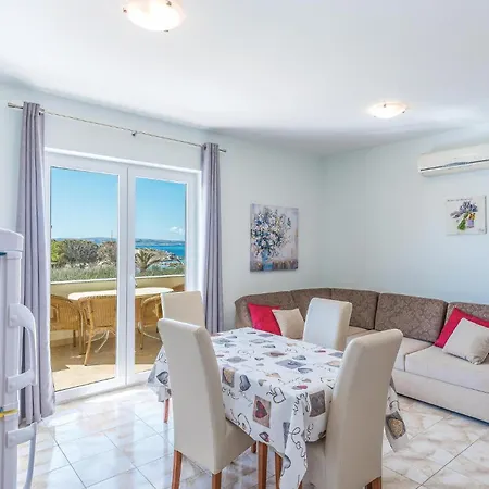 1 Bedroom Awesome In