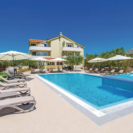 1 Bedroom Awesome In * Povljana